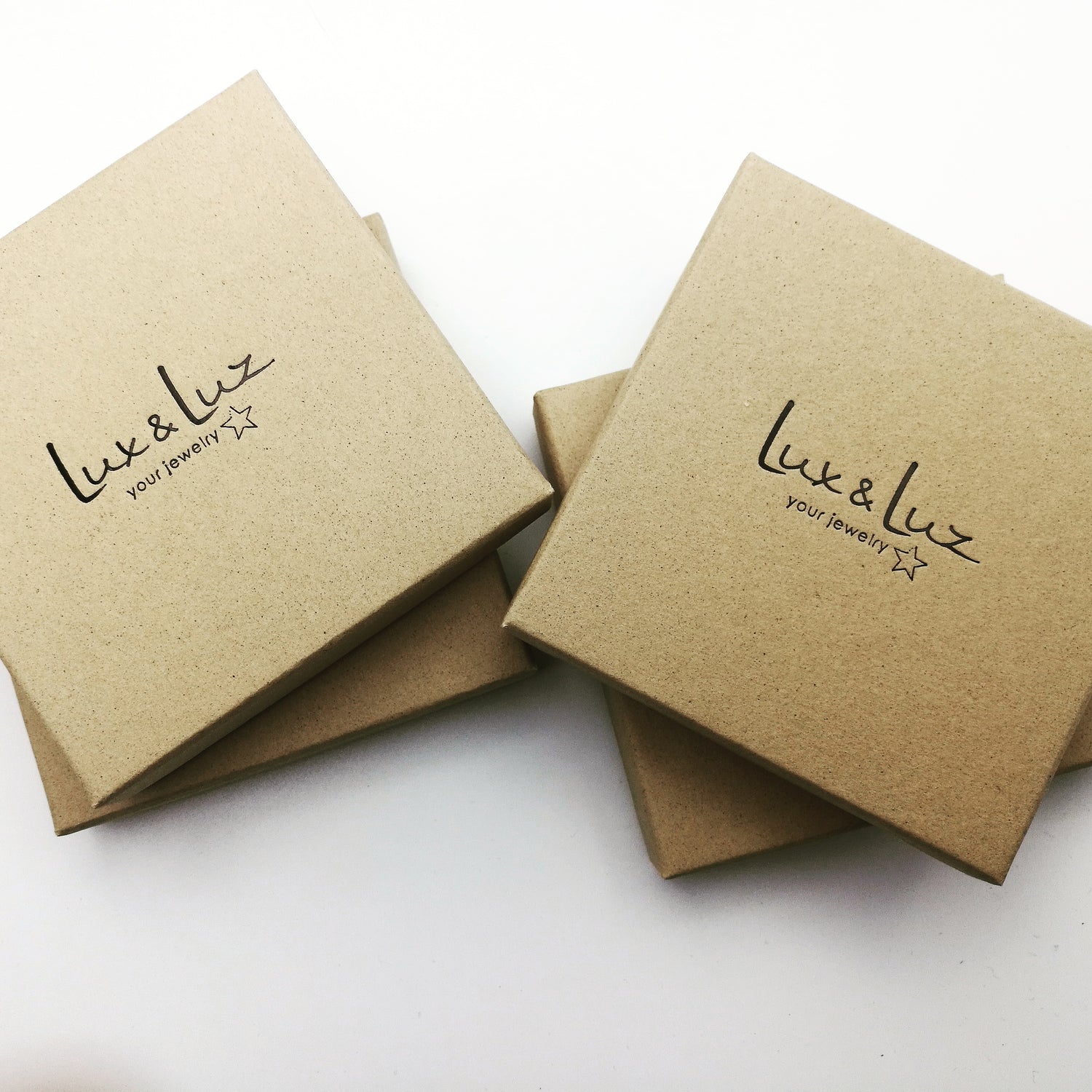 Gepersonaliseerde sieraden. Duurzame en 18K gold filled sieraden van lux & luz