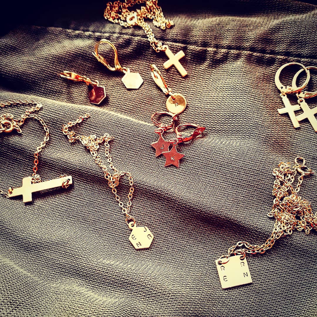 gepersonaliseerde sieraden en symbolen