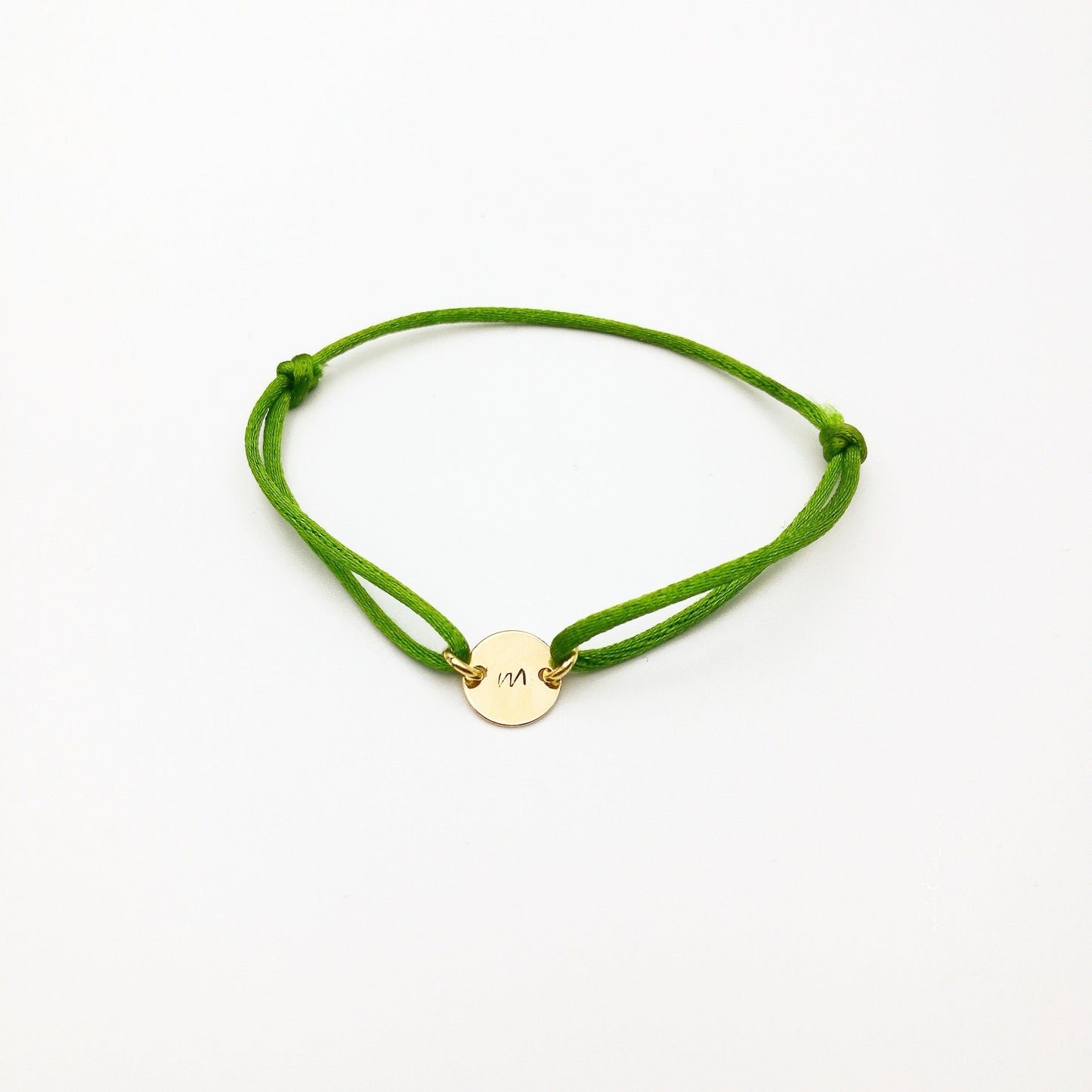 initiaal armband met satijnenkoord
